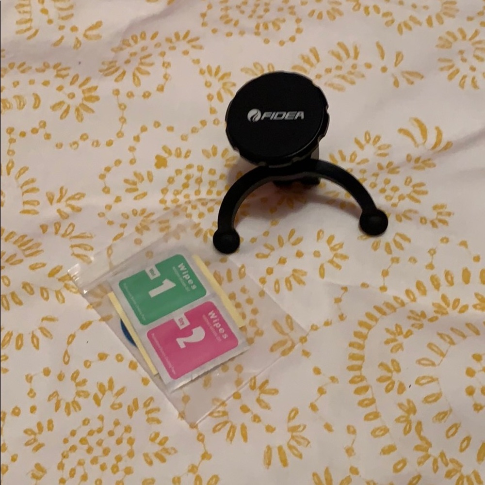 Phone vent holder